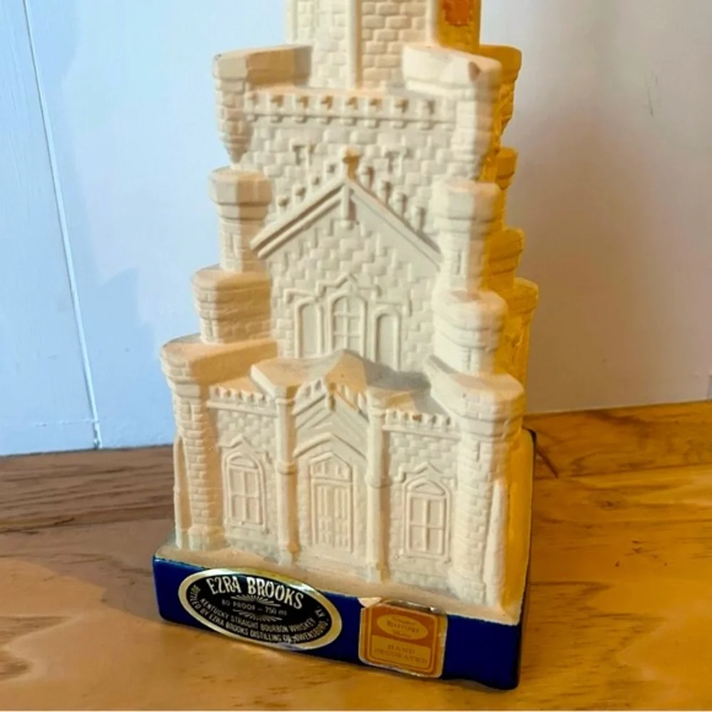 Vintage Chicago Water Tower Ezra Brooks Decanter Chicago IL 1982 American Legion